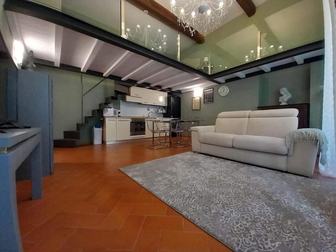 Green Pepper Apartment In Флоренция Екстериор снимка